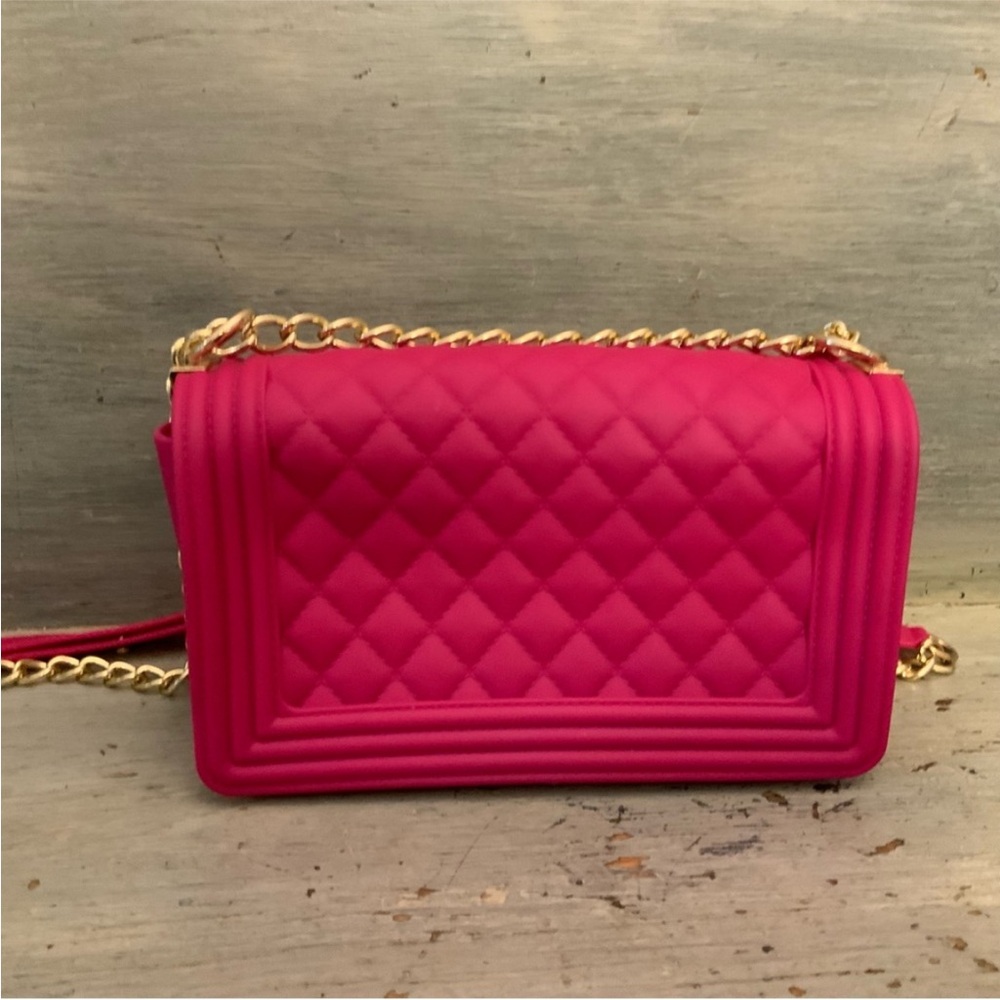 Elegant Deep Pink or Red Jelly Quilted Gold Chain Flap Bag Designer Look! - Picture 9 of 9